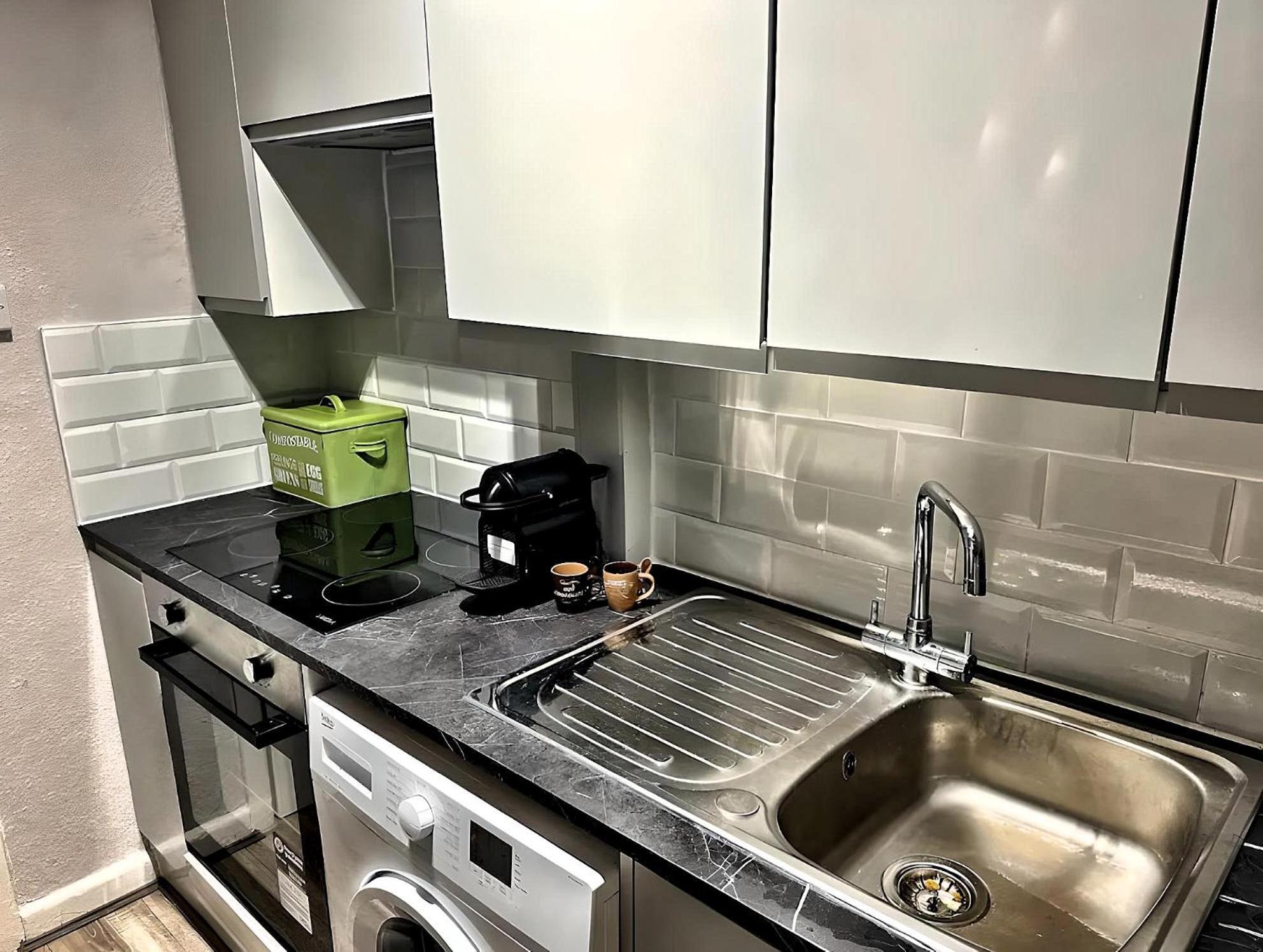 Apartament Brixton Hill Retreat Modern And Cosy Londyn Zewnętrze zdjęcie